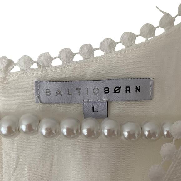 Baltic Born Rayne Deep V White Pin-tuck Maxi dress size large - Picture 5 of 12